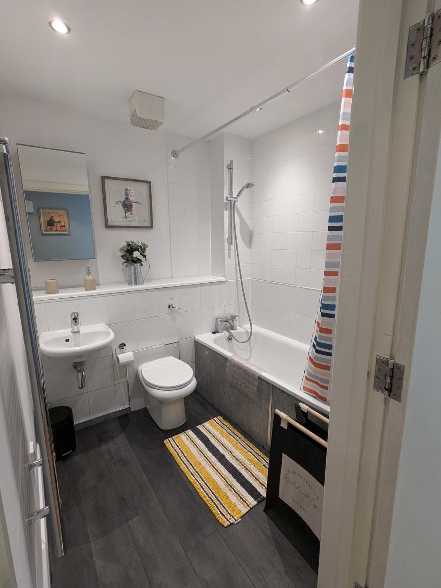 Stunning Modern Coventry City Centre Apartment エクステリア 写真